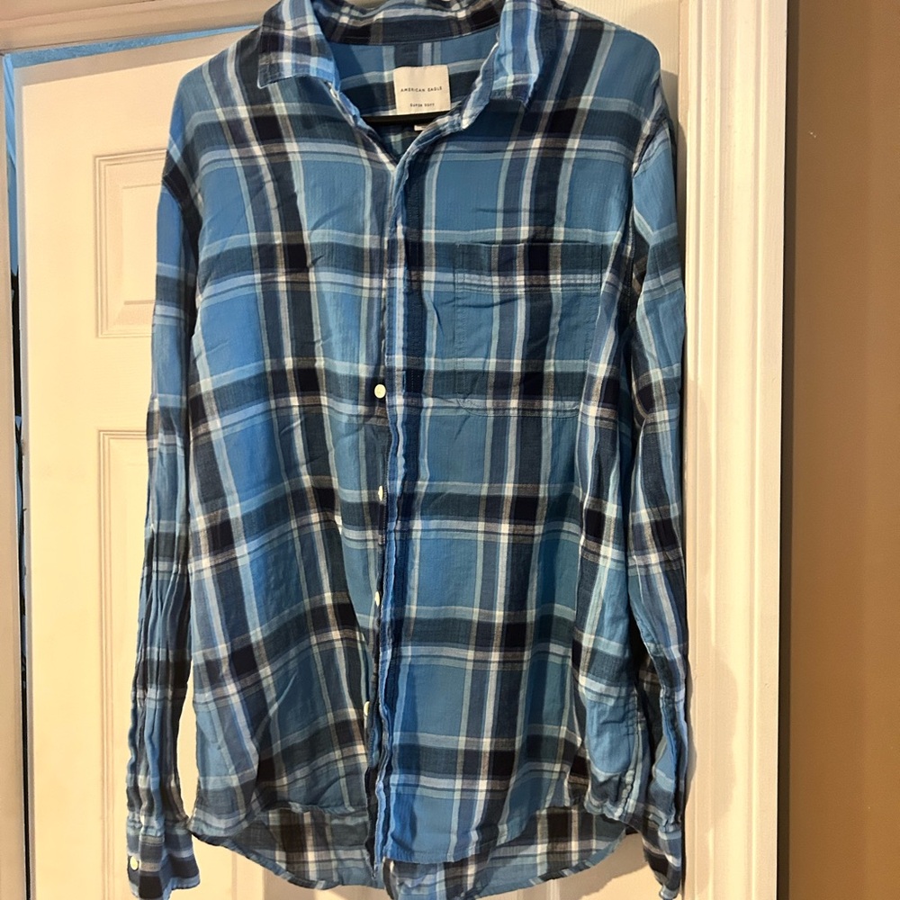 American Eagle Outfitters Blue and White Plaid Casual Shirt